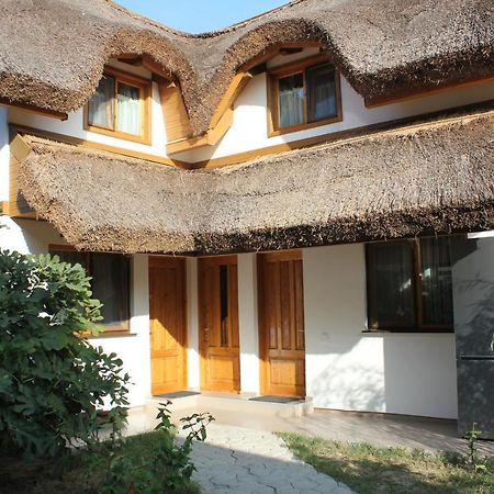 Cerdacul Cu Stuf Hotel Sfantu Gheorghe  Ngoại thất bức ảnh