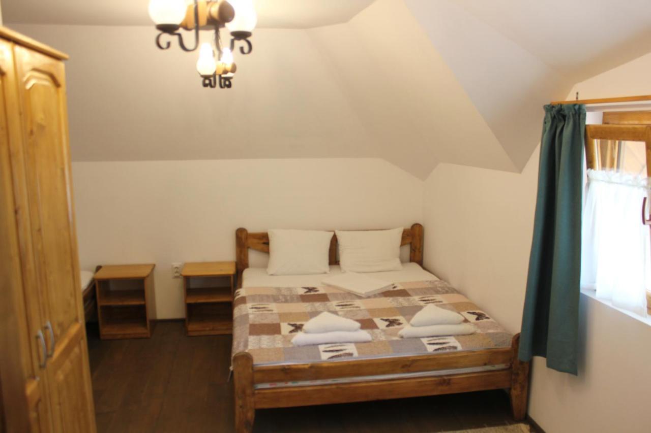Cerdacul Cu Stuf Hotel Sfantu Gheorghe  Ngoại thất bức ảnh